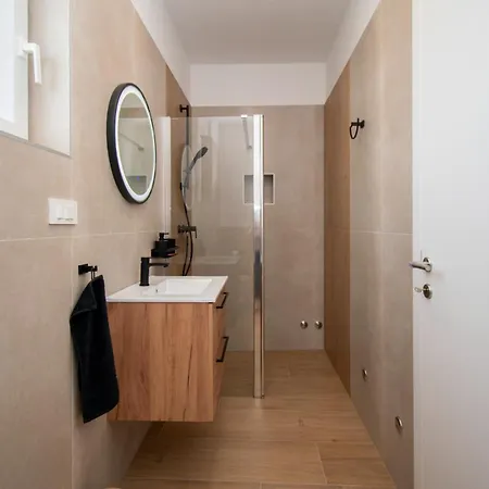 Martin Βίλα Medaki