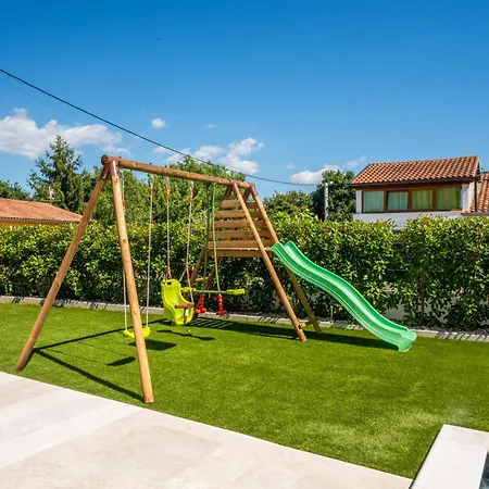 Βίλα Martin Medaki